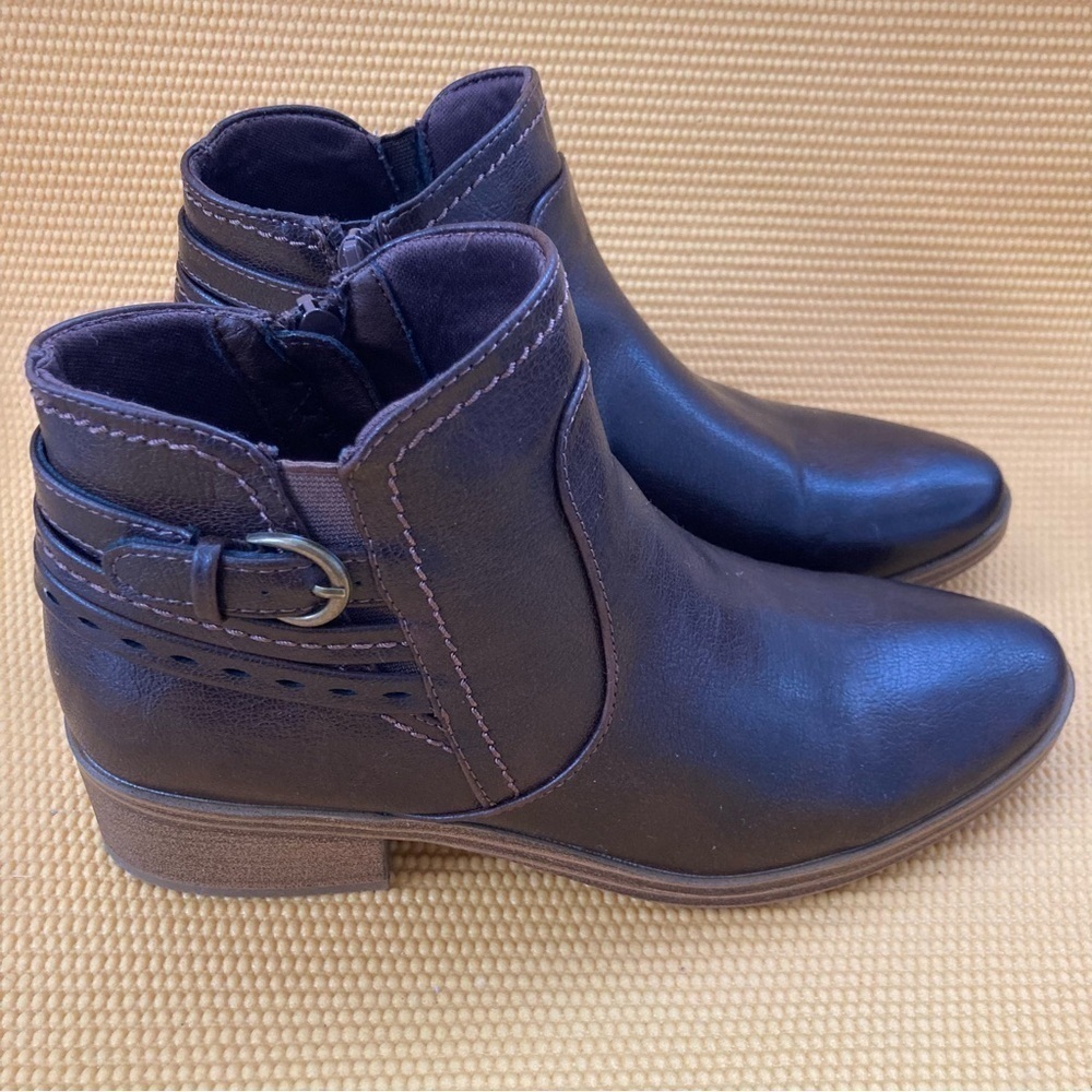 Baretraps MEDLEY Women's Boots Dark Brown Size 8.5 m.  Side  Zipper
